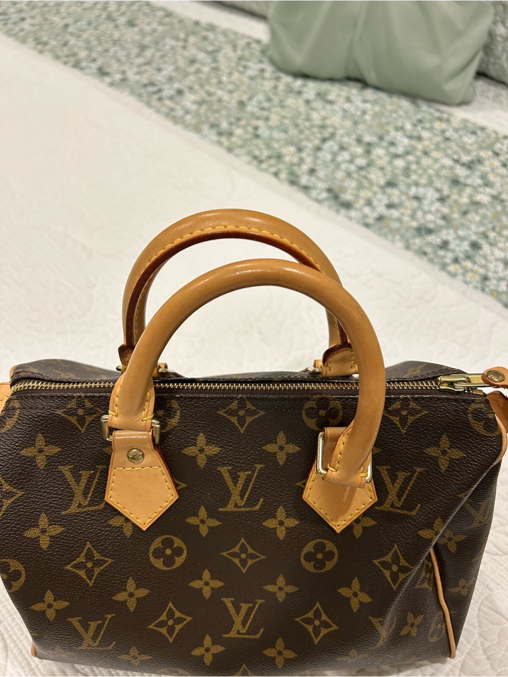 Louis Vuitton Speedy 25 Monogram Canvas Satchel - Brown with Tan Trim - Picture 10 of 15